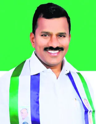 ఎలాంటి సేవలు అందడం లేదు 
