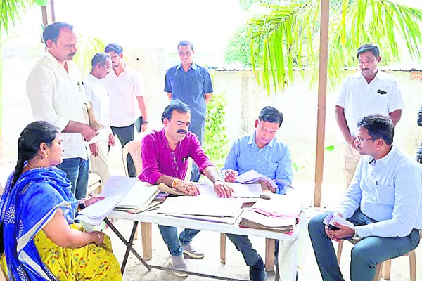 భోరజ్‌ మండలంలో వచ్చిన దరఖాస్తులు వివరాలిలా..