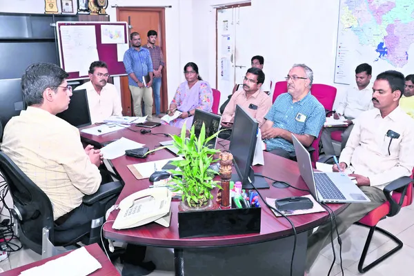 పరీక్షను పకడ్బందీగా నిర్వహించాలి