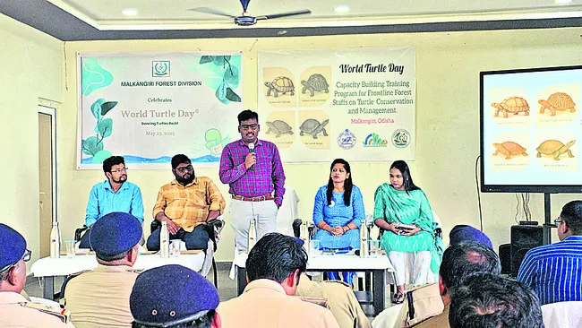 వన్యప్రాణులను సంరక్షించాలి