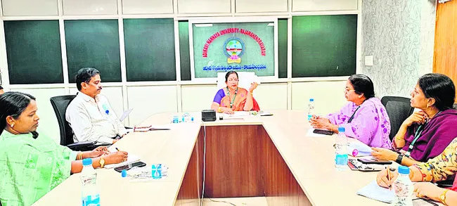 స్మార్త పాఠశాలలో ప్రవేశానికి దరఖాస్తులు