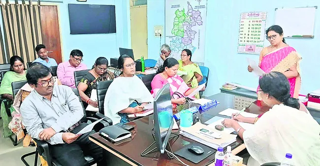 లింగ నిర్ధారణ వెల్లడిస్తే క్రిమినల్‌ చర్యలు 