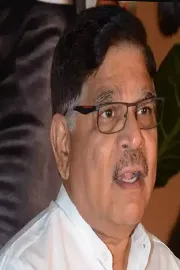 tollywood producer allu aravind Comments on Theatres Issue3