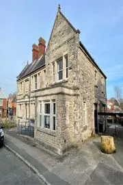 Police station with original cells on the market for Sale2