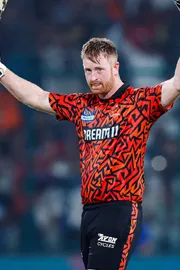SRH vs KKR: Heinrich Klaasen smashes a 37-ball century1