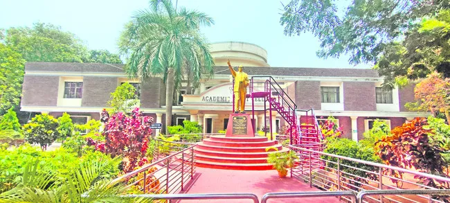 డిగ్రీ కాలేజీల్లో తనిఖీలెప్పుడో.!