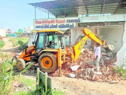 ఆక్రమణల కూల్చివేత