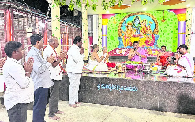 ఘనంగా మహా లింగార్చన