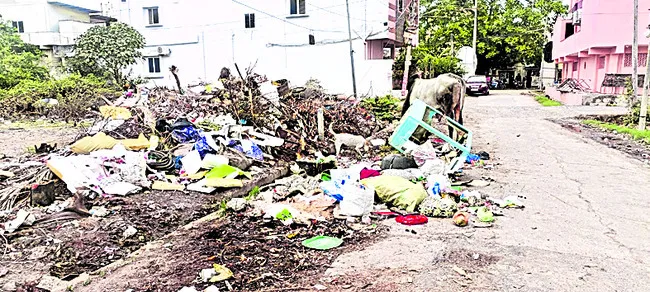 మాటల్లోనే ఇంపు.. ఊరంతా కంపు