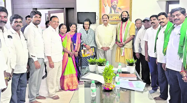 కోదాడ మార్కెట్‌ అభివృద్ధికి సహకరిస్తాం