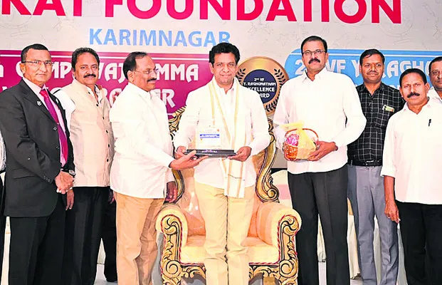 అల్ఫోర్స్ చైర్మన్కు ‘రఘునాథం’ అవార్డు