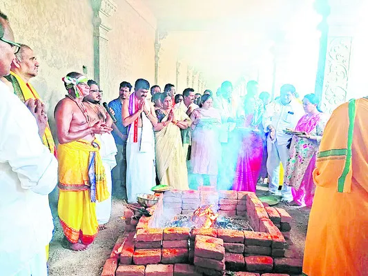 వైభవంగా వేంకటేశ్వరస్వామి తిరునక్షత్ర వేడుకలు