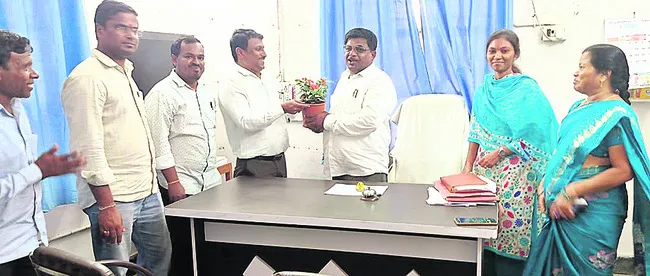 డీపీవోగా రమేశ్‌ బాధ్యతలు