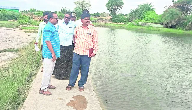 పాలేరు వాగులో నీటిని  వృథా చేస్తే సహించేదిలేదు
