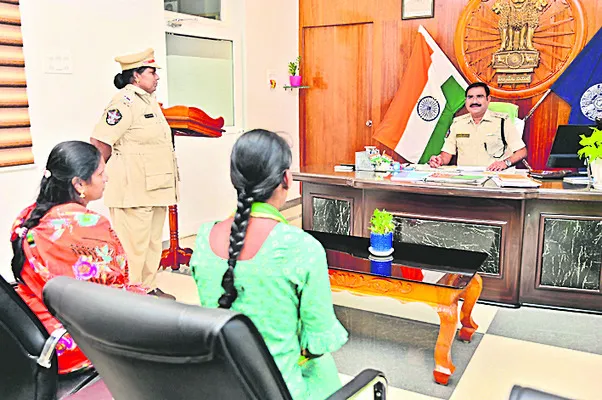 చట్టపరిధిలో ప్రతి సమస్యకు పరిష్కారం 