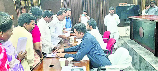 అర్జీలకు శాశ్వత పరిష్కారం చూపాలి