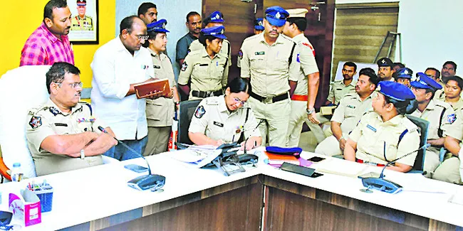 పోలీసు బదిలీలకు పారదర్శకంగా కౌన్సెలింగ్