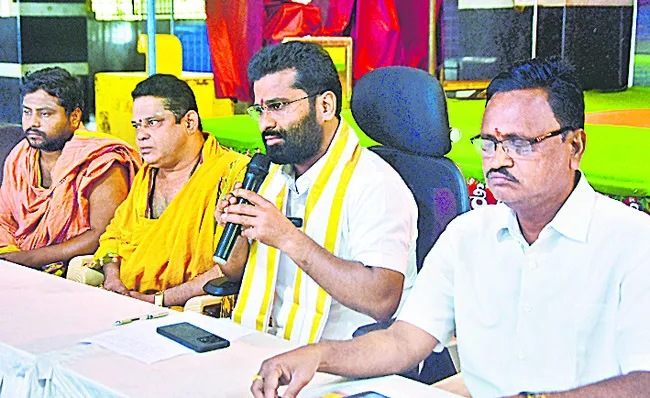 సాధారణ భక్తులకు శీఘ్ర దర్శనం