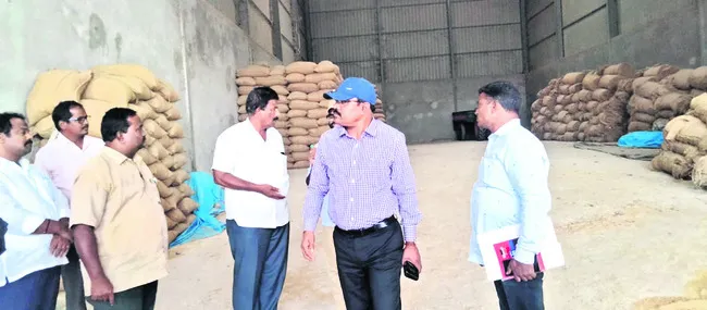 రైతులకు ఇబ్బందులు  కలిగించొద్దు
