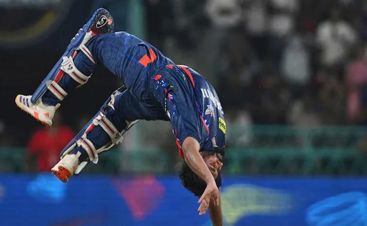 IPL 2025: Rishabh Pant Celebrates Comeback Hundred With Special Backflip