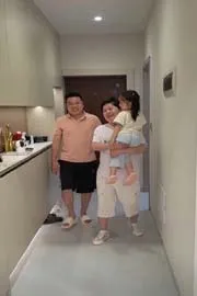 Chinese man helped wife Miracle recover from a coma Through Dance And Singing9