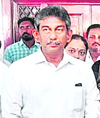 పరాకాష్టకు ‘కూటమి’ కుయుక్తులు  
