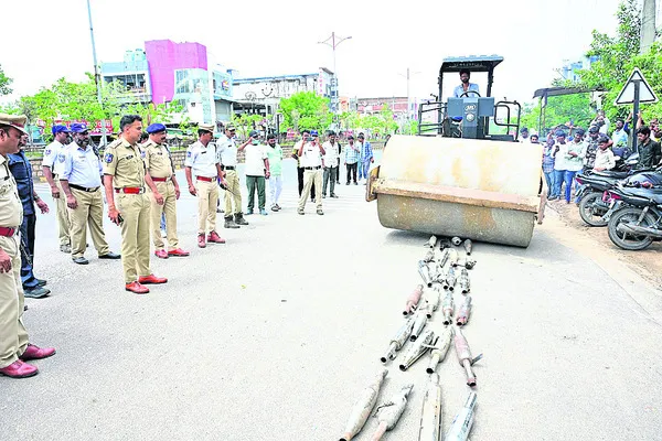 ఆ సైలెన్సర్లు వాడొద్దు