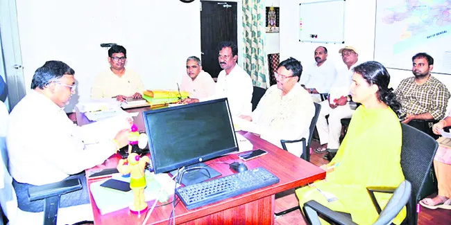 సహజంగా మగ్గిన మామిడి పండ్లనే విక్రయించాలి 