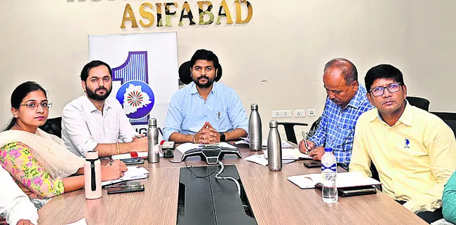 అధికారులు చిత్తశుద్ధితో పనిచేయాలి