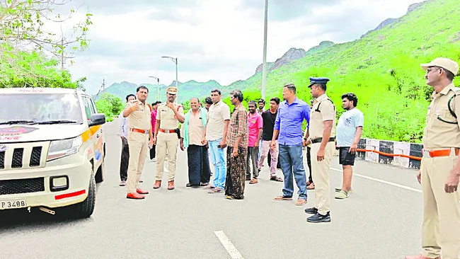 కొండవీడుకోటలో ఉద్రిక్తత 