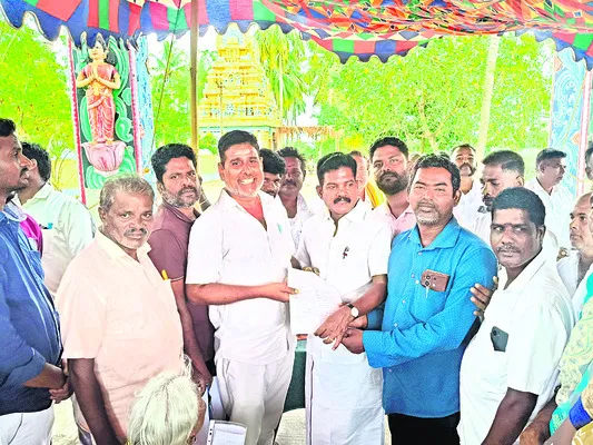 బెంగళూరు ప్రభుత్వ బస్సు సేవలు కల్పించాలి 