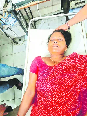 ఉరేసుకుని మహిళ ఆత్మహత్య