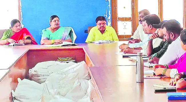 సీజనల్‌ వ్యాధులపై ప్రత్యేక దృష్టి  