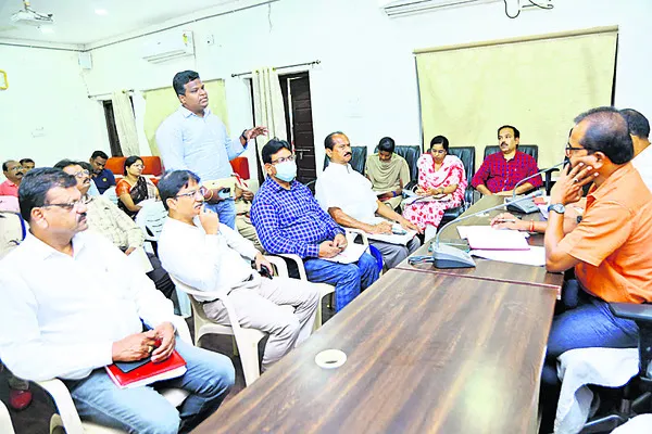 మాదకద్రవ్యాల రహిత జిల్లాగా తీర్చిదిద్దాలి