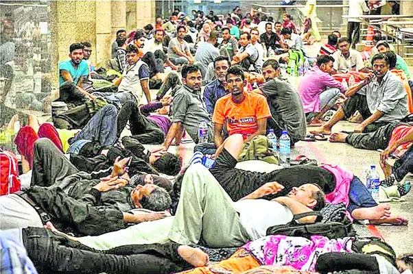 వలసదారులూ వెళ్లిపోండి...!
