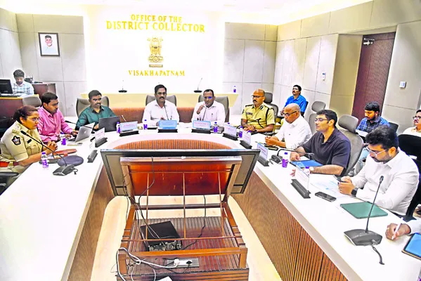 అంతర్జాతీయ స్థాయిలో యోగా దినోత్సవ ఏర్పాట్లు