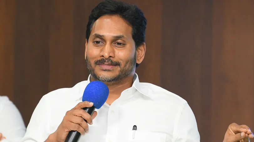 YS Jagan: స్థానిక సంస్థల ప్రతినిధులతో భేటీ