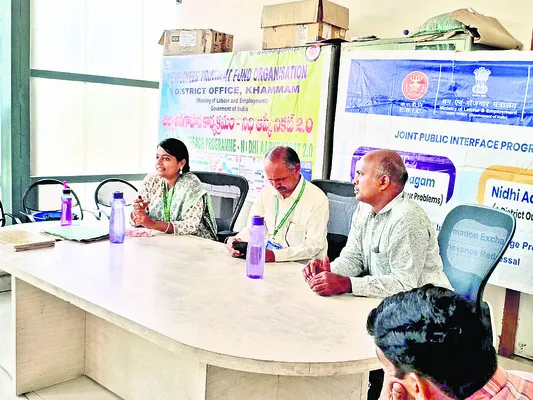 ‘సాక్షి’ కార్యాలయంలో నిధి ఆప్కే నికట్