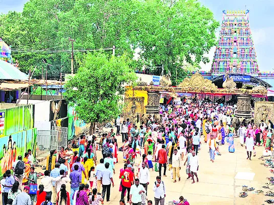 కుంభాభిషేకంతో ఘనకీర్తి