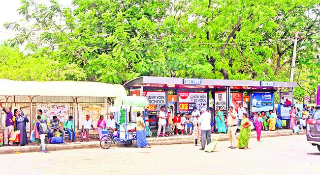 ‘మహా’ అగచాట్లు