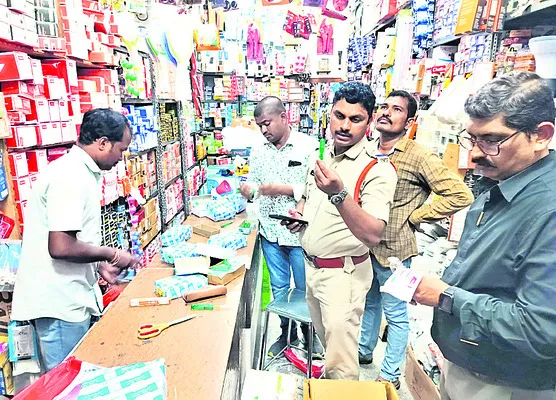 బ్రాండెడ్ పేరుతో నకిలీ ఎలక్ట్రికల్ పరికరాలు విక్రయం