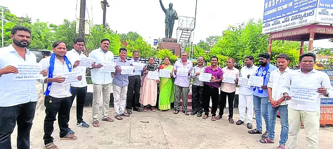 ఎన్కౌంటర్ మృతదేహాలను ఎందుకివ్వరు?