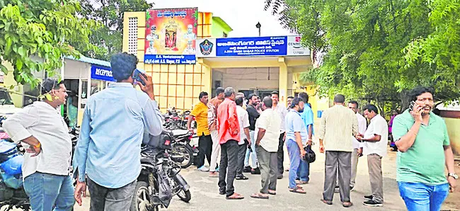 బంగారం స్కీం పేరుతో ఘరానా మోసం 