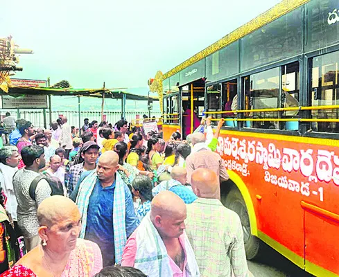 దుర్గమ్మ భక్తులకు ఇక్కట్లు తొలగేనా..!
