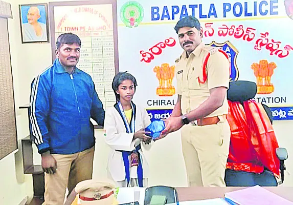 తైక్వాండో పోటీల్లో బాలిక సత్తా