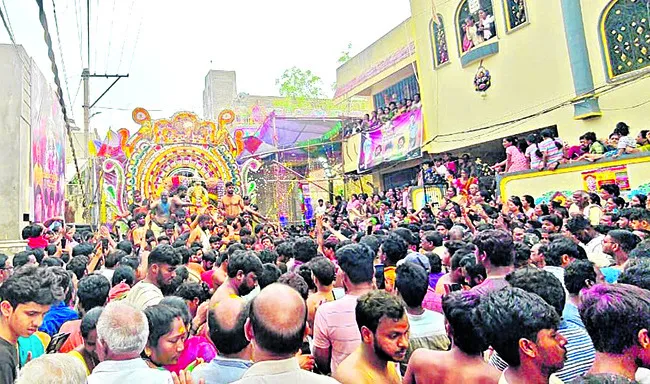 పోయి రావమ్మా.. గంగమ్మా.. 