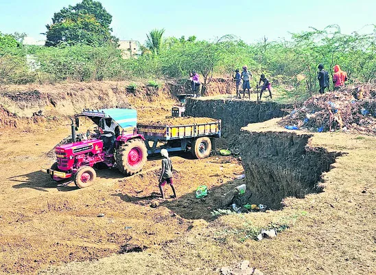 నదులు, భూములు, చెరువులను చెర పట్టిన తమ్ముళ్లు 