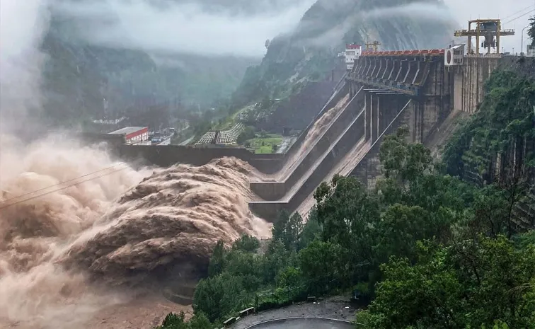 Authorities Open Salal Dam Gates To Regulate Water Flow After Heavy Rains In jammu and kashmir