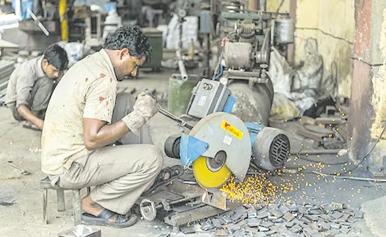 NITI Aayog Releases Report on Enhancing Competitiveness of MSMEs in India
