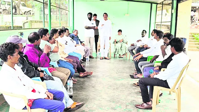 4న ‘వెన్నుపోటు దినం’ జయప్రదం చేయండి